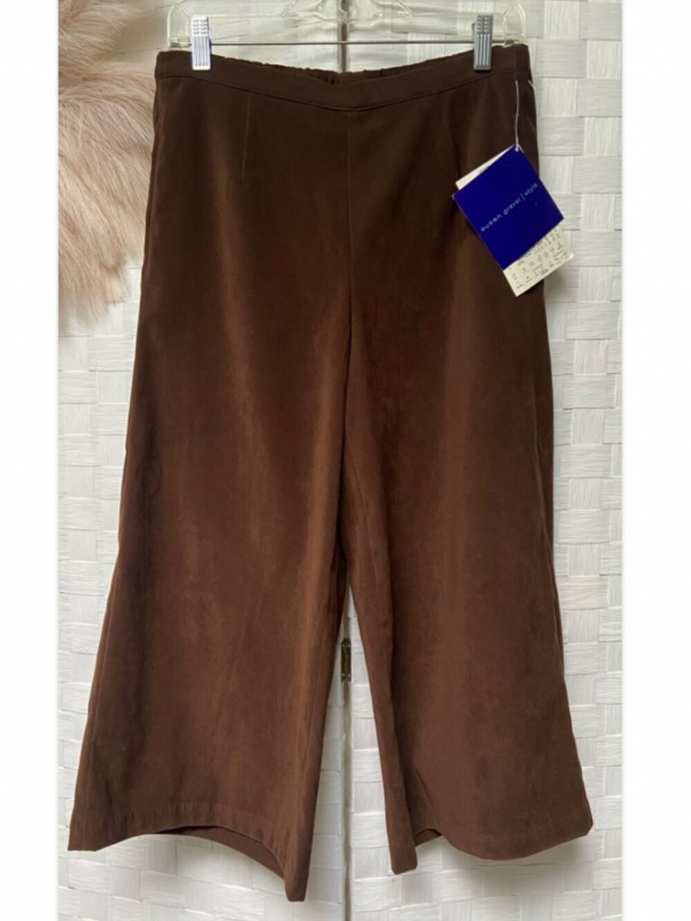 NEW NWT Susan Graver Micro Suede Brown Cropped Pants Size S